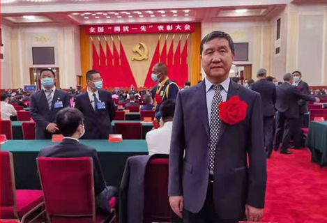 建黨百年，河北華清環(huán)境科技集團(tuán)黨總支被中共中央授予“全國先進(jìn)基層黨組織”稱號